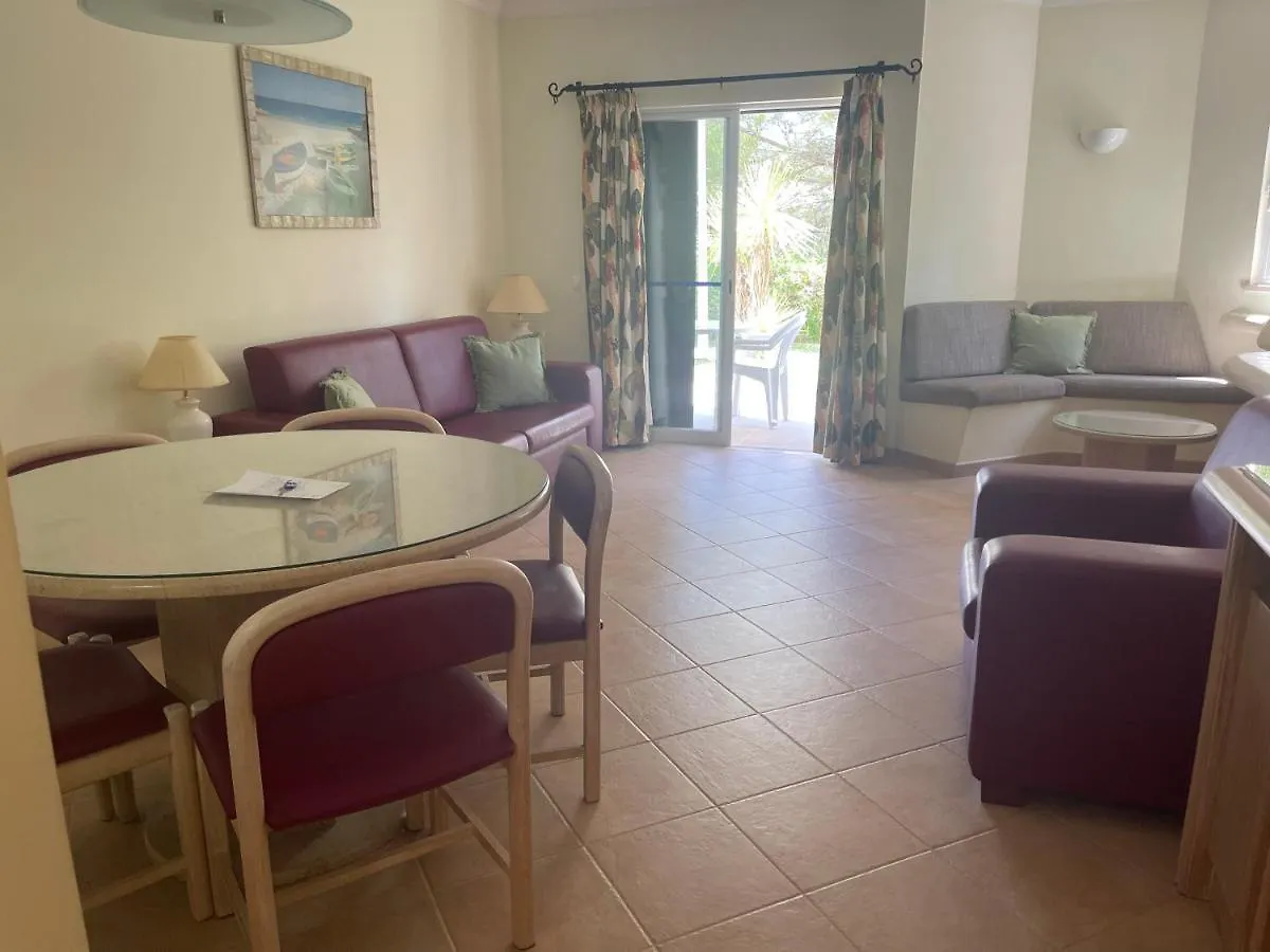Lovely 2 Bedroom Home Inside A Resort In Albufeira Holiday home